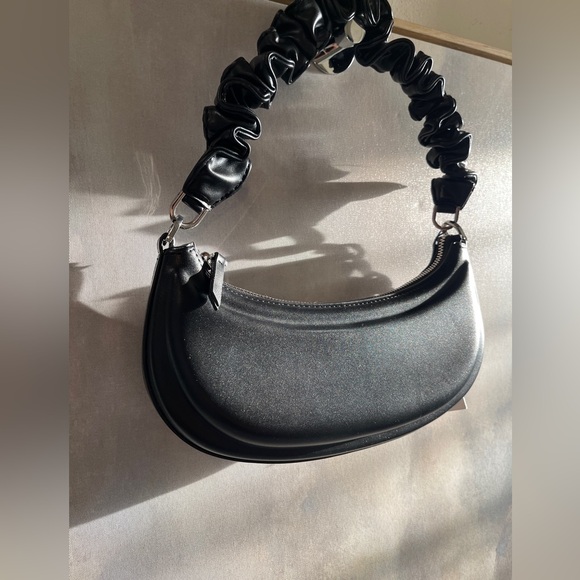 Zara Handbags - 💫 Zara Half Moon Bag - NEW 💫